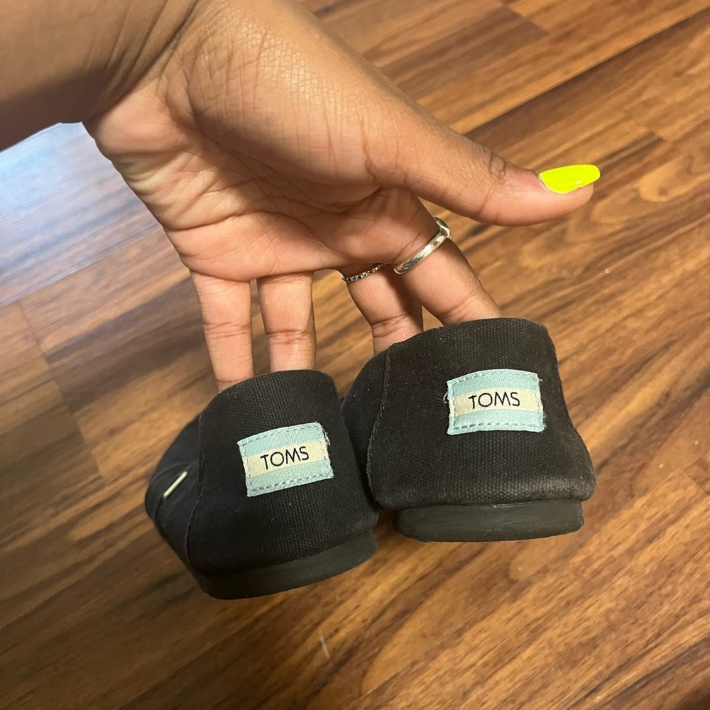 Black Toms - Picture 2 of 2